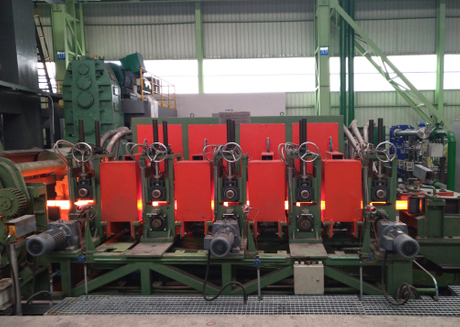 Riscaldatore a induzione per barre e fili di laminazione continui